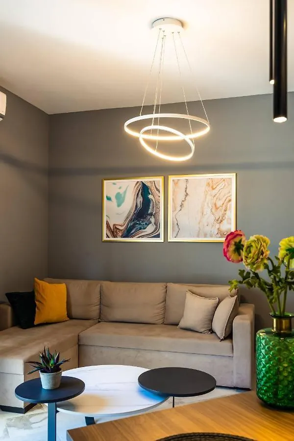 Cozy Modern Apartment Inside The City Center Thessaloniki 0*,  Greece